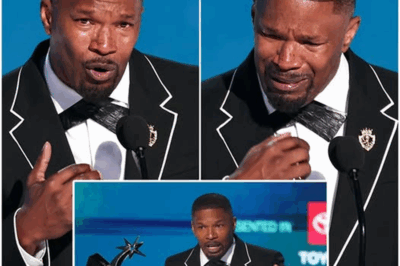 “Jamie Foxx Breaks Down in Emotional BET Awards Speech—‘I’m Not Going to Turn Down My Second Chance’ as He Reveals Heartbreaking Struggles and Secrets of His Comeback!” Jamie Foxx’s emotional speech at the BET Awards stunned the audience as he shared the hardships that shaped his life and career. After receiving a prestigious award, Foxx got candid about the difficult journey that led him to his “second chance” at life. “I’m not going to turn it down,” Foxx tearfully declared, acknowledging the support that carried him through his struggles. What is the full story behind Foxx’s heartfelt comeback? Get all the touching details from the star’s unforgettable moment…